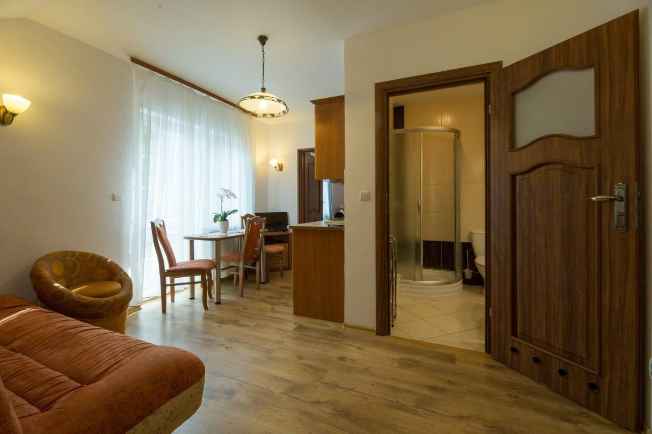 Apartamenty Na Skarpie Debina  Kültér fotó